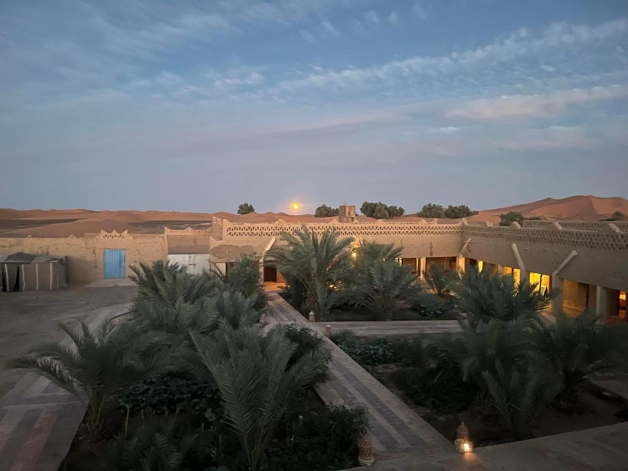 Sahara Sands Hotel Merzouga Esterno foto