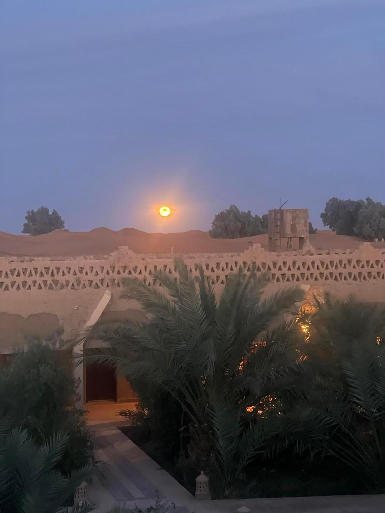 Sahara Sands Hotel Merzouga Esterno foto
